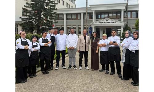 Mersin Toros üniversitesi aşçılık bölümünde Şef Adaylarıyla Tadım Günü