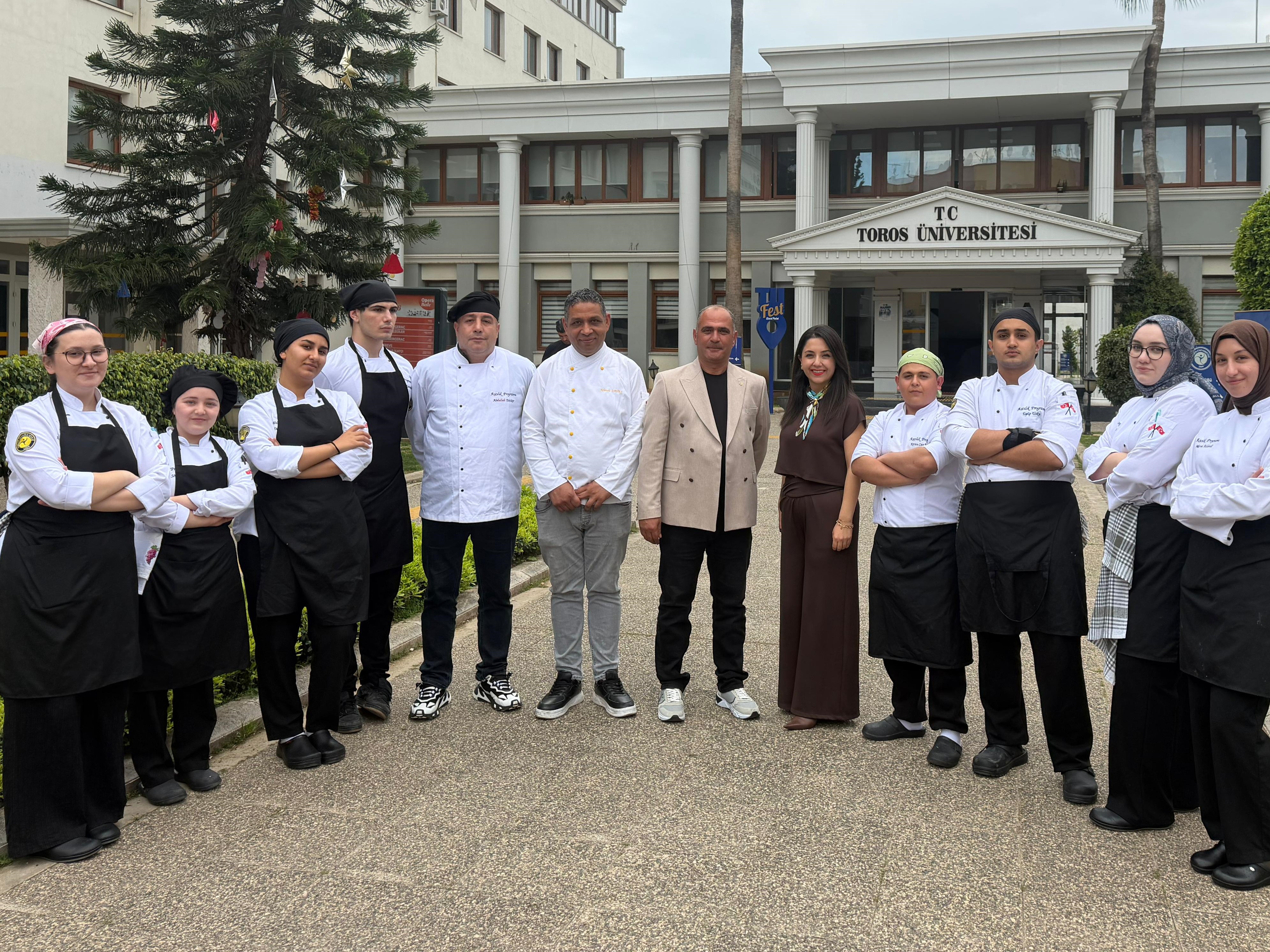 Mersin Toros üniversitesi aşçılık bölümünde Şef Adaylarıyla Tadım Günü